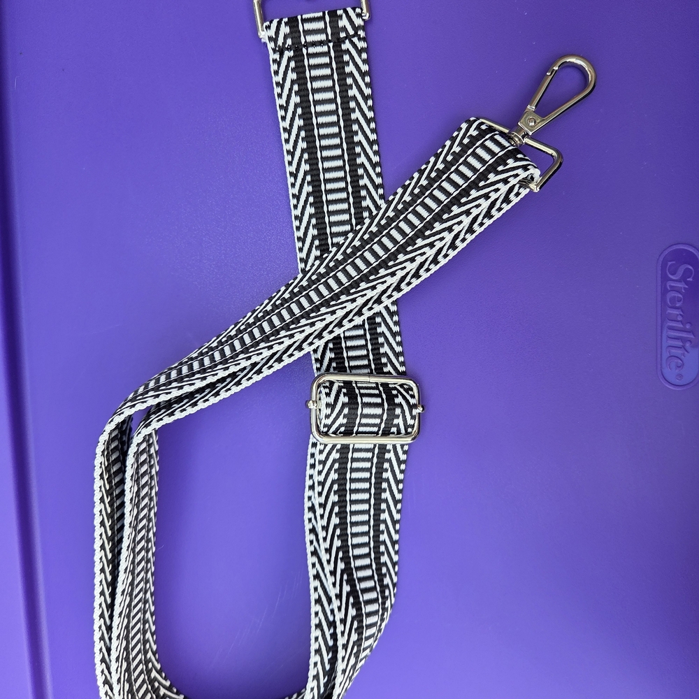 Black and White Patterned Bag Strap - image 3